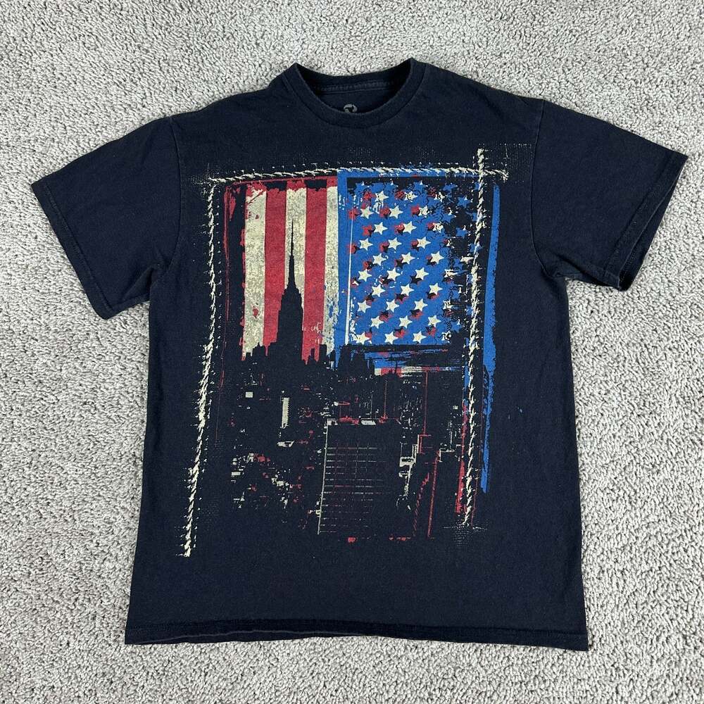 Liquid Blue Shirt Mens Medium Black USA Flag Stars & Stripes NYC Skyline